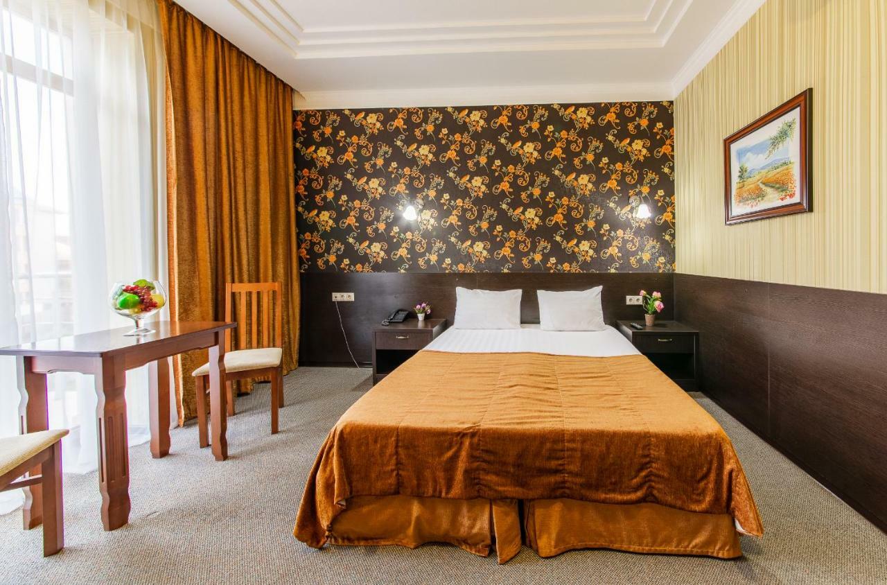 Panorama Hotel Vityazevo Ngoại thất bức ảnh